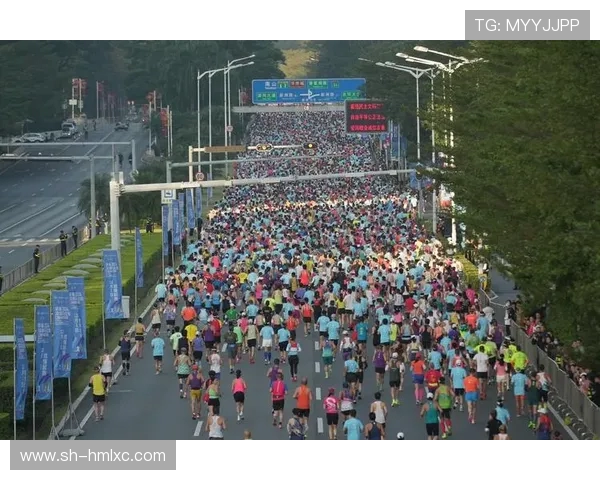 深圳攀岩队在城市马拉松中的拼搏与成长历程揭秘